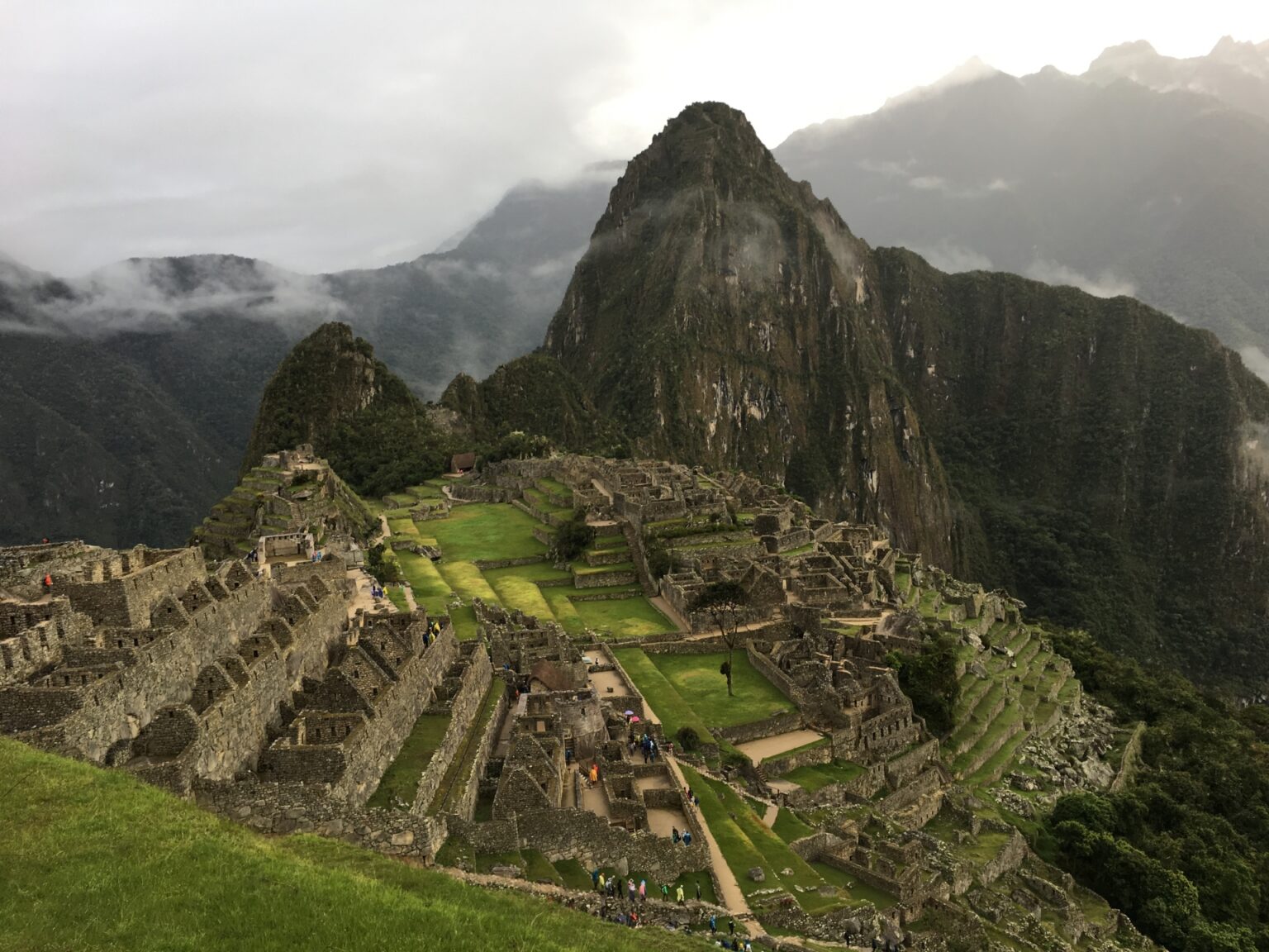 カホンという楽器の値段は?お手頃価格の秘訣を紹介